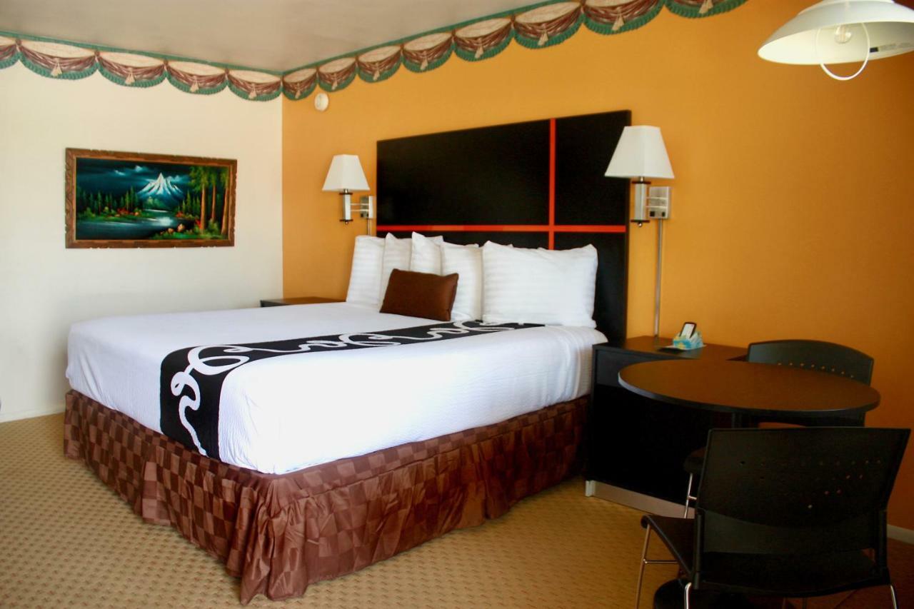 Chaparral Motor Motel
